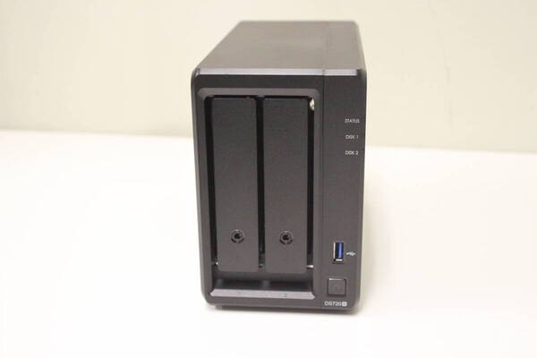 C463 送料無料 Synology シノロジー DS720+ 純正メモリー4GB キャッシュ用純正M2 SSD 400GB(SNV340-400G)/アダプター付き (HDDなし)