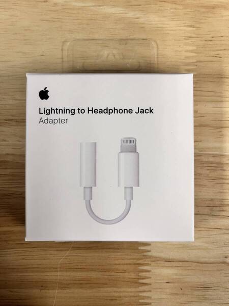 新品未開封★純正 Apple MMX62J/A Lightning to 3.5mm Headphone Jack Adapter アップル ヘッドフォンジャック アダプタ★