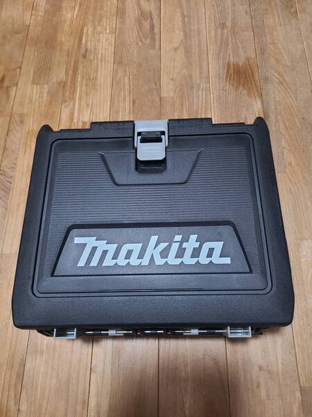 送料無料 新品未使用 黒 マキタ TD173DRGX インパクトドライバー ブラック マキタ純正6.0Ahバッテリ2本・充電器付