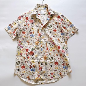 現行ボックスタグ Paul Smith ポールスミス 半袖シャツ 花柄シャツ フラワープリント ボタニカル柄 蝶柄 総柄 カジュアル 金ボタン