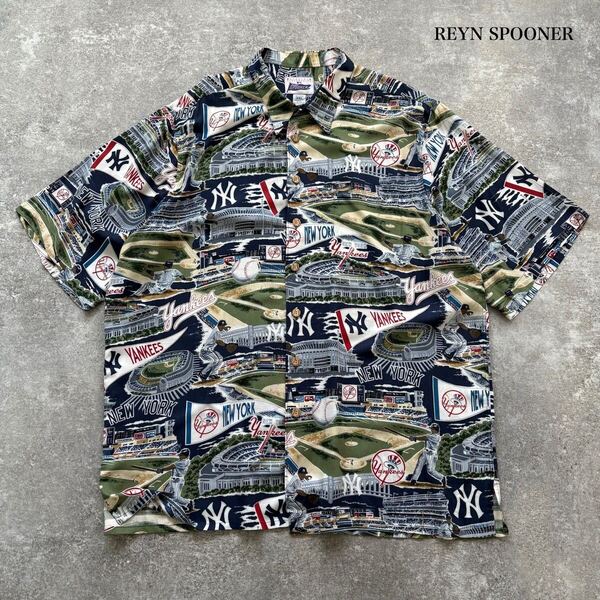 【REYN SPOONER】レインスプーナー ヤンキース レーヨン 半袖シャツ 総柄シャツ アロハシャツ MLB オリジナルボタン NEWYORK YANKEES