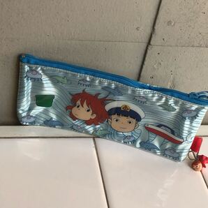【即決/送料無料】スタジオジブリ 崖の上のポニョ マスコットチャーム付きポーチ ペンケース 小物入れ 美品 中古