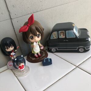 【即決/送料無料】K-ON!マスコットフィギュア×缶ケース けいおんグッズ4個セットまとめ売り 中古 平沢唯 あずにゃん