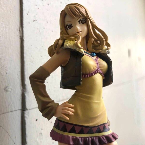 【即決/送料無料】TIGER&BUNNY タイガー&バニー カリーナ・ライル フィギュア 中古