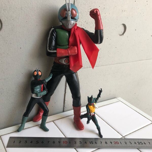 【即決/送料無料】MASKED RIDER plastic figure 仮面ライダーソフビフィギュア3個セットまとめ売り 25cmビッグサイズソフビ アマゾン 中古