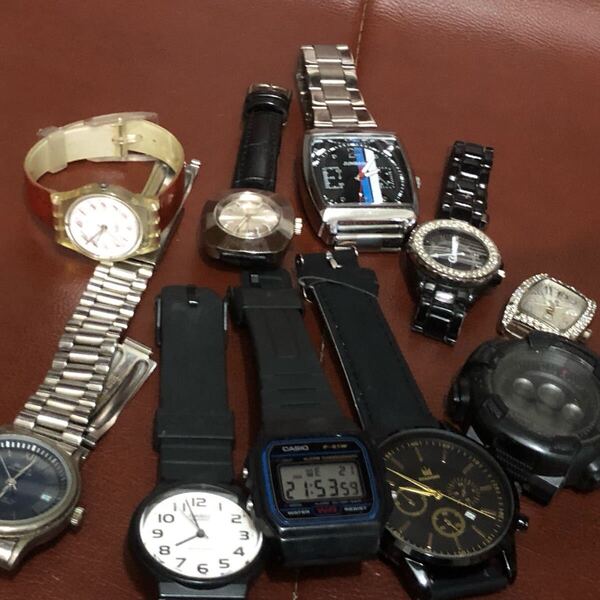 【即決/送料無料】中古腕時計10個アソートセットまとめ売り CASIO swatch ファッションウォッチ クォーツ 中古 動作品 不動 動作未確認