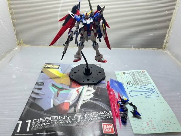 ガンプラ RG 機動戦士ガンダムSEED DESTINY 1/144 ZGMF-X42S デスティニーガンダム 完成品