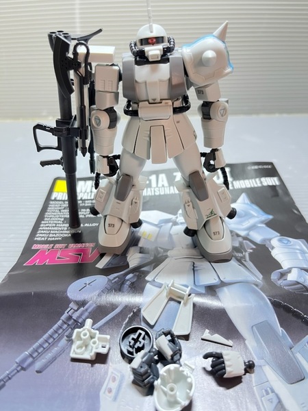 ガンプラ HGUC 機動戦士ガンダム 1/144 MS-06R-1A シン・マツナガ専用ザクII 完成品