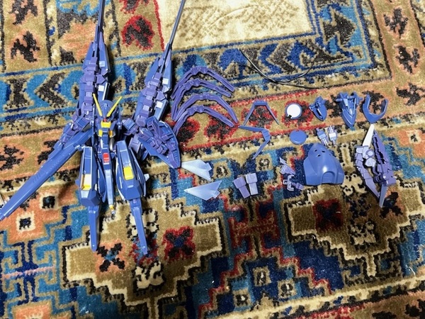プレミアムバンダイ限定 ガンプラ ADVANCE OF Z ティターンズの旗のもとに 1/144 HG RX-124 ガンダムTR-6 ハイゼンスレイII 完成品