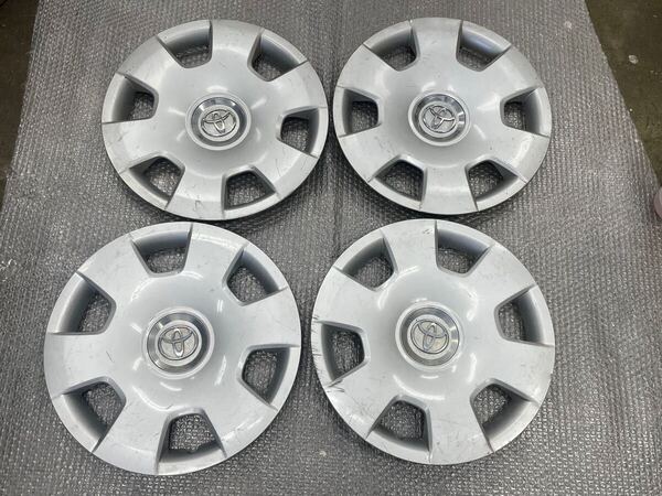【送料込み】トヨタ 200系 ハイエース スーパーGL 純正 15インチ ホイールキャップ ホイールカバー 4枚