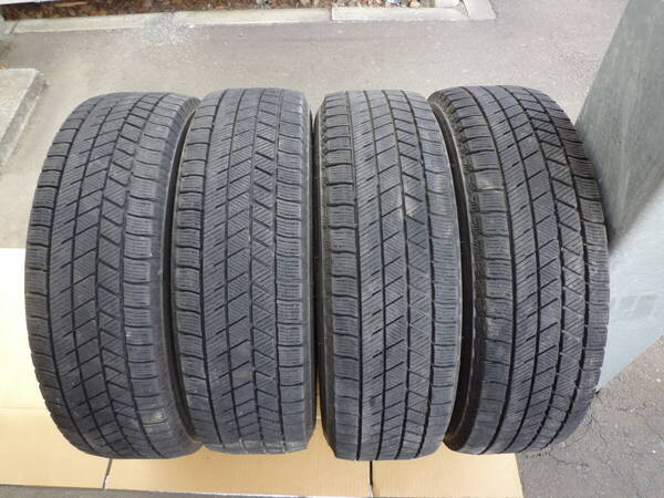 2023 / 23年・BLIZZAK VRX3 175/65R15・バリ山・【手渡しもOK:送料見合い返金します。実質26,000円 札幌】【№ 8】