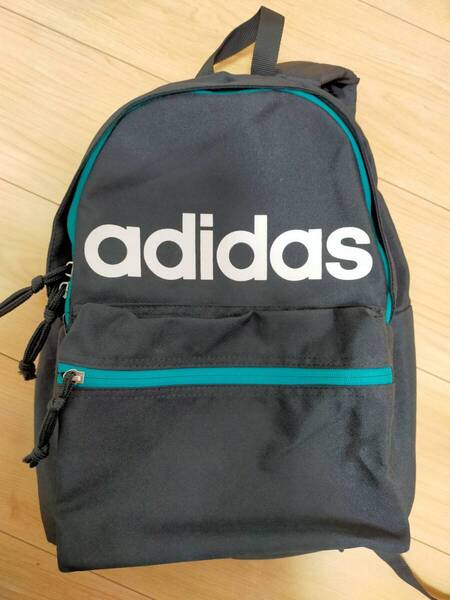 アディダス キッズリュックサック 中古
