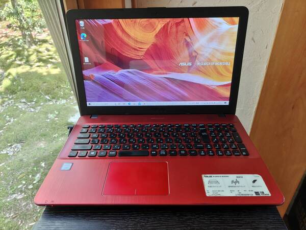 【送料無料】ASUS VivoBook X541UA 赤 ノートPC 15.6in SSD 256GB 光学ドライブあり