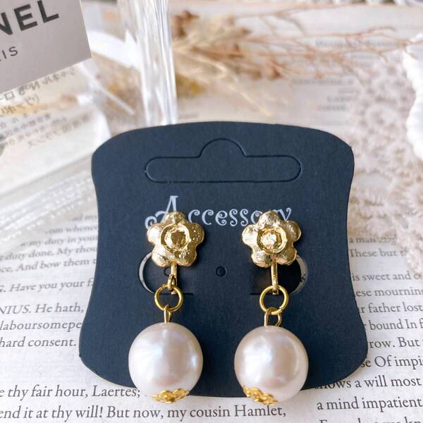 イヤリング パール ぶら下がり ゆらゆら お花トップ ゴールド 美品☆vintage jewelry accessoriesR0455