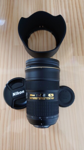 ★美品★ Nikon ニコン AF-S NIKOR 24-70mm 2.8 ED フード付♪