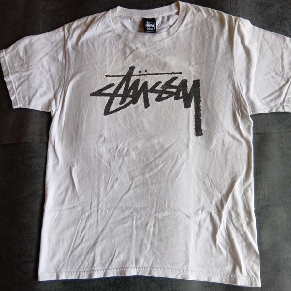 ファン必見!王道人気デザイン!◆STUSSY◆ステューシー◆Tシャツ◆白◆М◆他でも即決出品中!早い者勝ちです!