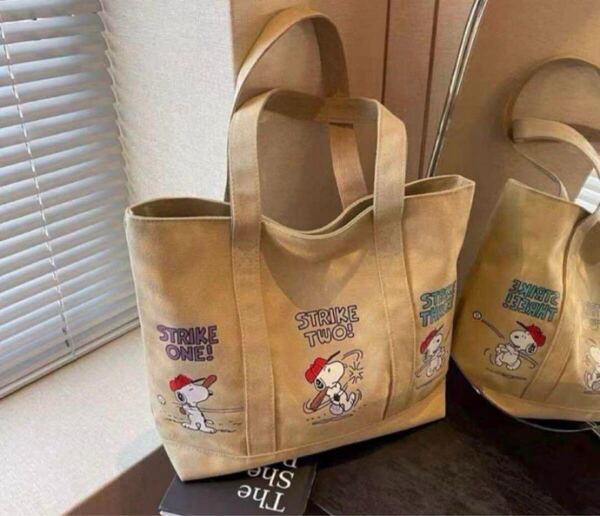 新品未使用 スヌーピー トートバッグ 茶ベージュ キャンバス生地 SNOOPY 野球