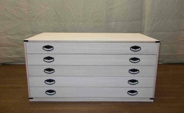 衣装箱5段 通常品(91cm巾)より7cm長い98cm巾 大きな和服を包むたとう紙が入ります(内寸93×39cm) 桐 タンス 和服収納