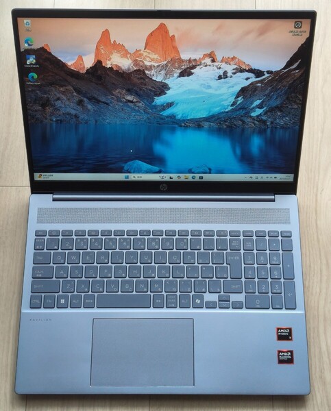 【美品】HP Pavilion 16-ag/Ryzen 7 8840U/メモリ16GB/SSD 512GB/office2021
