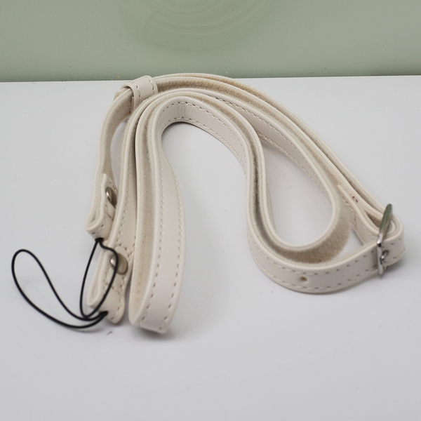富士フィルム 細い 軽い カメラストラップ コンデジなどに ホワイト 中古 ほぼ未使用