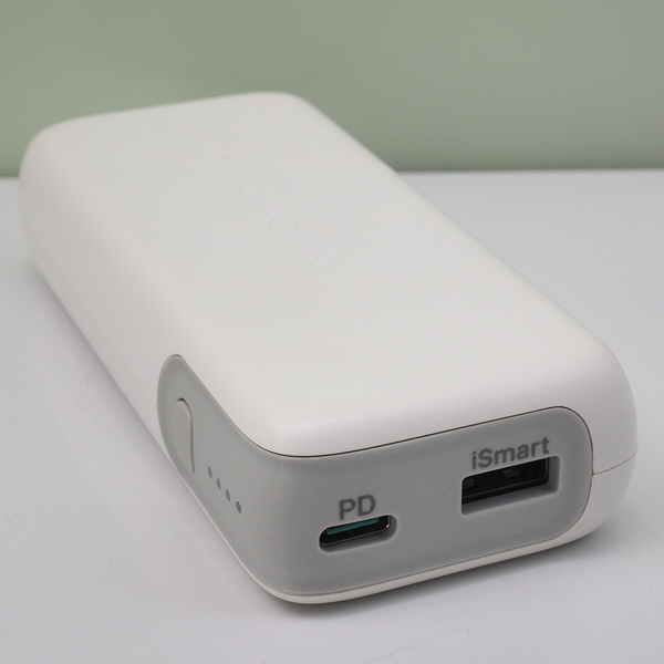 RAVPower PD 10000mAh 29W モバイルバッテリー 急速充電 USB Power Delivery 対応 Type-C & Type-A RP-PB186 ホワイト 本体 収納袋付 中古