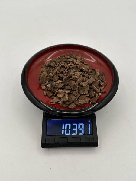 【特上】ベトナム産 天然 本泥 10g / 香木 伽羅 羅国 真南蛮 真那伽 佐曽羅 寸門陀羅 聞香 香道具 仏具 お香