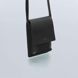 YArKA 新品未使用 レザー ボックスフラップ ショルダーバッグ / real leather box flap shoulder bag 本革 牛革 黒