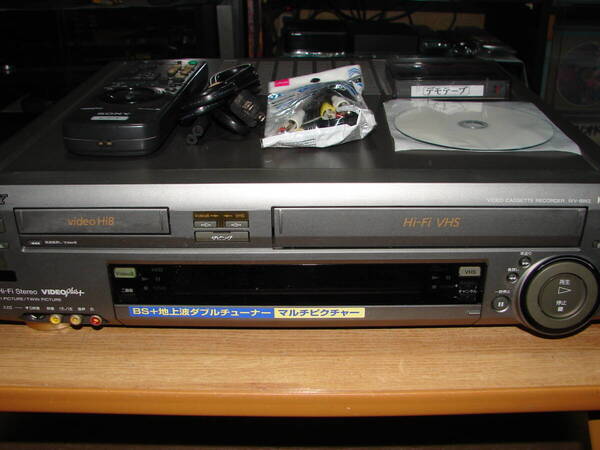 ●SONY HI8/VHS Wビデオデッキ WV-BW2●メンテ済動作品●純リモ