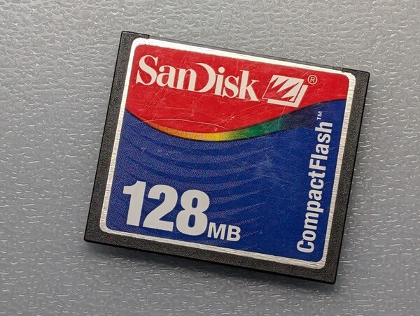 SanDisk CompactFlash 128MB CFカード ケース付き サンディスク コンパクトフラッシュ メモリーカード 動作確認済み