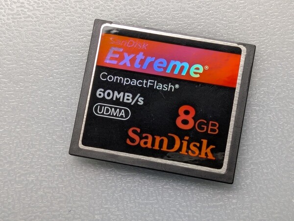 SanDisk CompactFlash Extreme 8GB UDMA CFカード ケース付き サンディスク コンパクトフラッシュ メモリーカード 動作確認済み