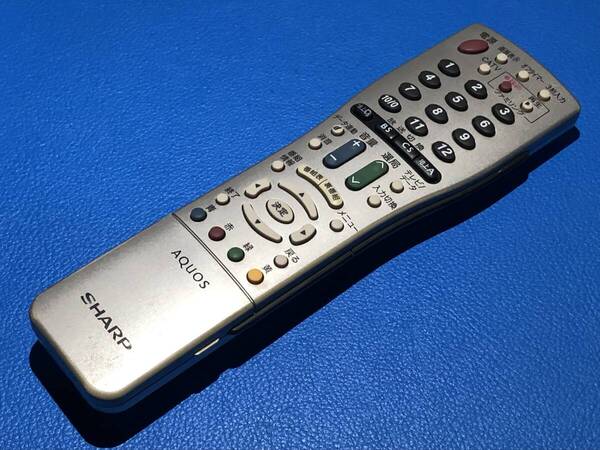 安心の保証有 スピード発送 SHARP テレビリモコン GA765WJSA 「LC-32DE5/LC-42ES50/LC-46ES50/LC-52ES50/他」 除菌 清掃済 (管理No 20-284)
