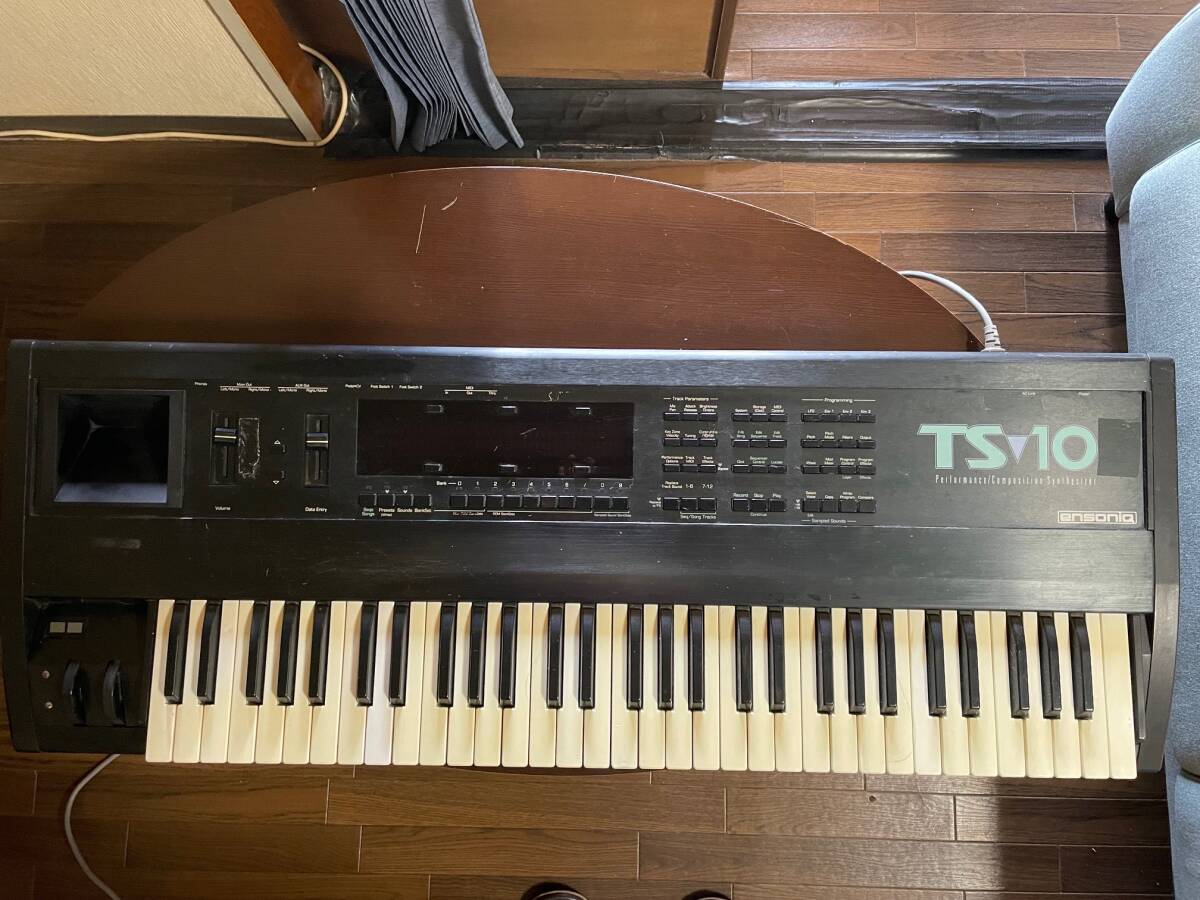 ※ジャンク品 Ensoniq TS-12 Yahoo!オークション -「ensoniq ts」(楽器、器材) の落札相場
