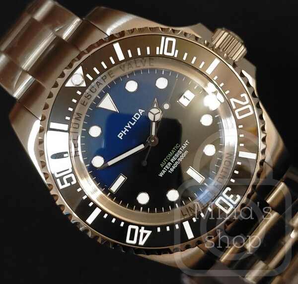 『究極』防水性能500m/ヘリウム脱着装置【国産S社製NH35搭載/新品】ダイバーズ Wドームサファイア インナーリング刻印 316L グラデ文字盤