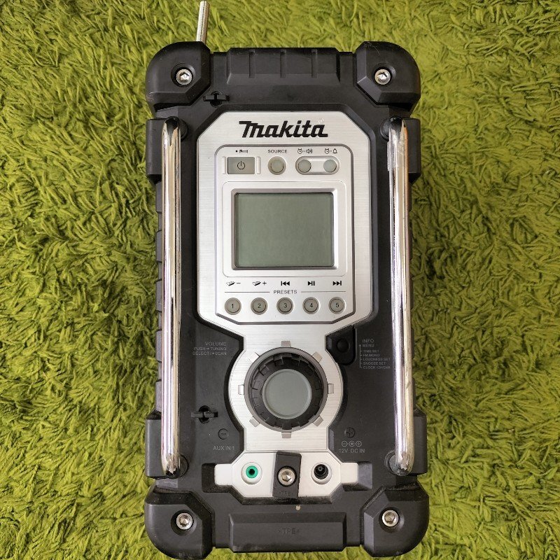 送料無料] 美品◇マキタ 充電式 ラジオ MR103 本体のみ