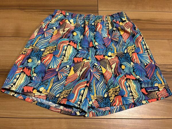 patagonia パタゴニア p6 バギーズショーツ ショートパンツ 2023年製 JOYP 5インチ XSサイズ ほぼ新品