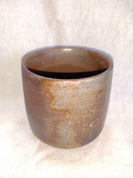 備前焼 湯呑み(高さ70mm 口径65mm 高台径50mm) 送料は無料です