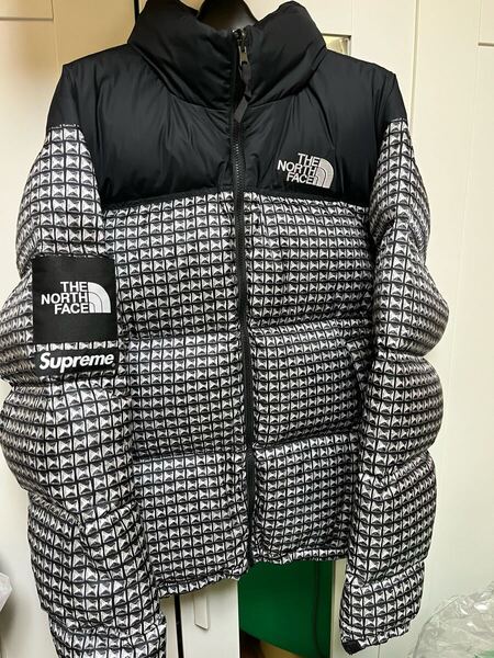 Supreme / The North Face Studded Nuptse Jacket Black