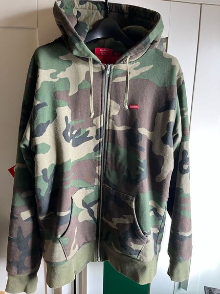 Supreme Small Box Zip Up Sweatshirt