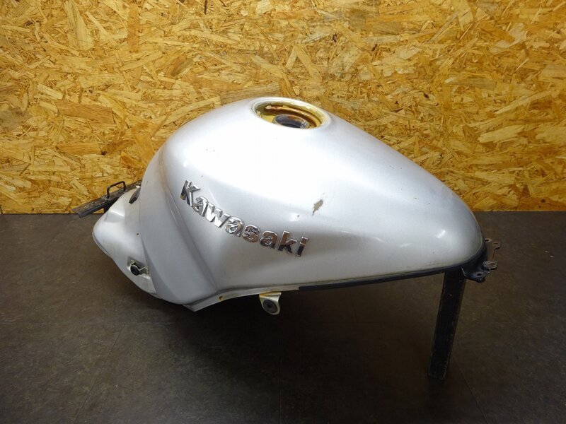 ZZR1200 ガソリンタンク 2025年最新】Yahoo!オークション -zzr1200 タンクの中古品・新品