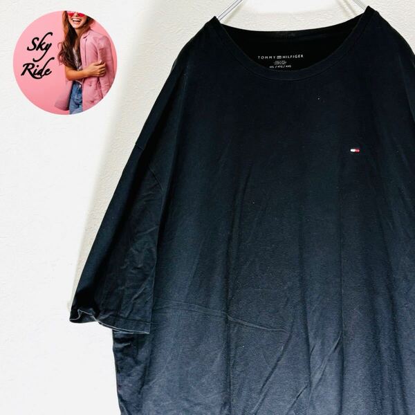 【美品】TOMMY HILFIGER トミーヒルフィガー メンズ ビッグシルエット ワンポイントロゴ Tシャツ 黒 4XL 古着 #SB0191