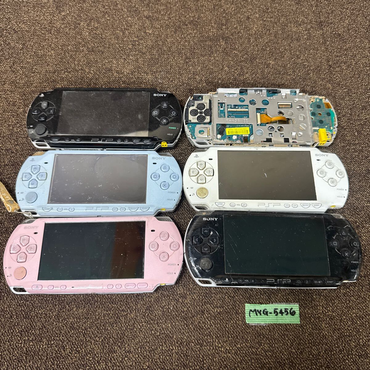 PlayStation Portable - SONY PSP-2000 まとめ売り 4台 ジャンク