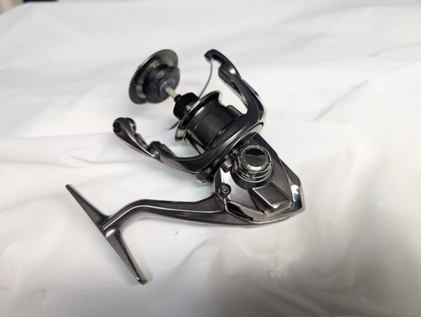 シマノ 21セフィアxr C3000SHG 管953FP 本体のみ ボディ