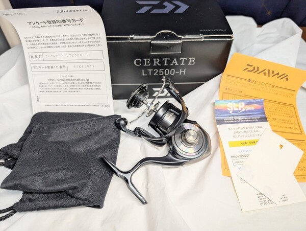 美品 ダイワ 24セルテート 管975FP FC LT2500-H 本体のみ ボディ 日本製