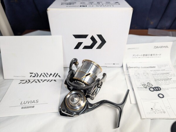 ダイワ ハンドル無し 20ルビアス 管2GD LT2000S 本体+スプール