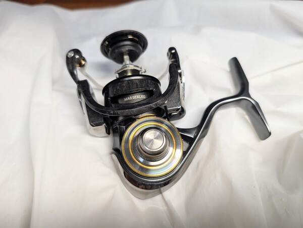 ダイワ 管16GP 21ルビアスエアリティ LT3000S-CXH 本体のみ ボディ