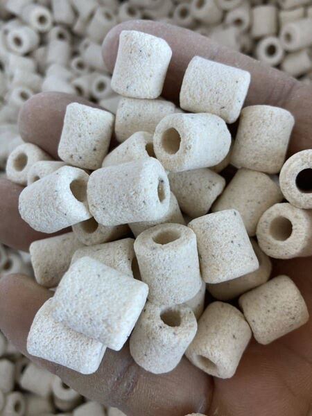 水質浄化抜群最強ろ材、濾過材、バクテリア繁殖王繊維リングろ材 2L送料込み即時発送