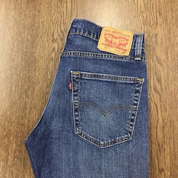 【GE037】Levi's 527 W30 L32 色落ち加工 ブーツカット ジーンズ ジーパン デニムパンツ ストレッチ ブランド古着 リーバイス527 送料無料