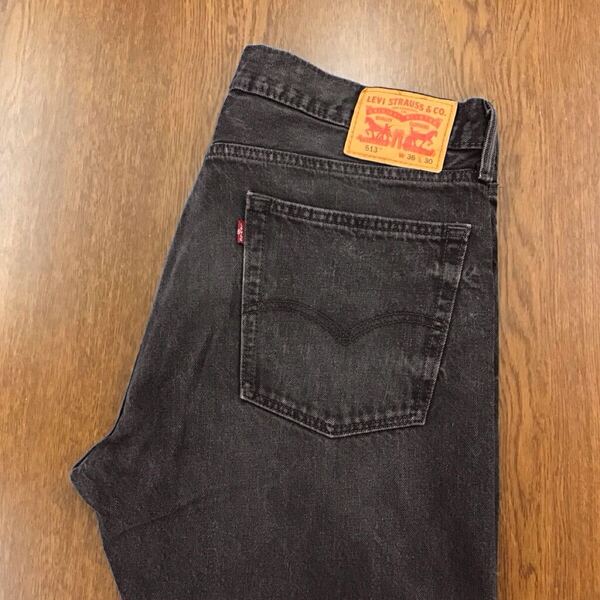 【GE038】Levi's 513 W36 L30 色落ち加工 ブラック ジーンズ ジーパン デニムパンツ メンズブランド古着 リーバイス513 送料無料