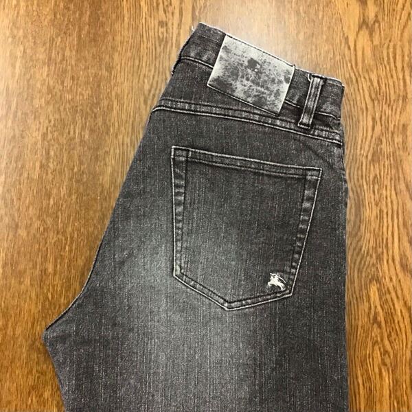 【GE063】日本製 BURBERRY BLACK LABEL 73 色落ち加工 ブラック ジーンズ デニムパンツ ストレッチ ブランド古着 バーバリー 送料無料