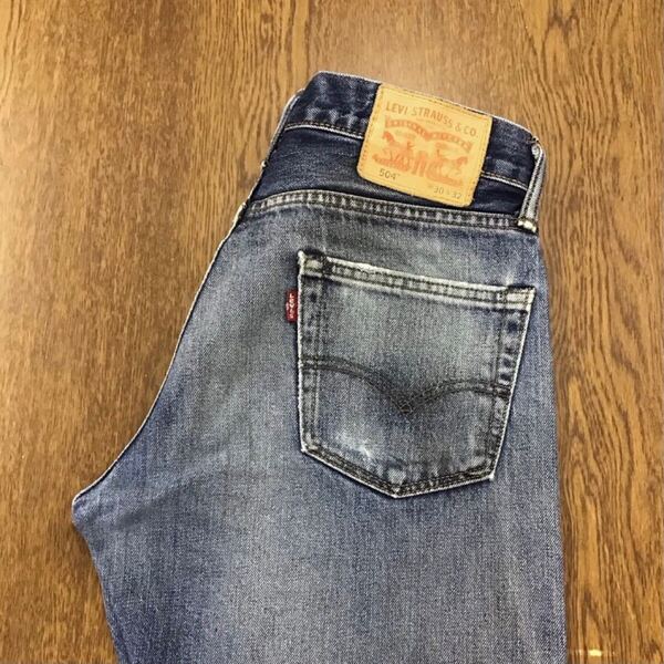 【GE068】Levi's 504 W30 L32 色落ち加工 ジーンズ ジーパン デニムパンツ メンズブランド古着 リーバイス504 送料無料